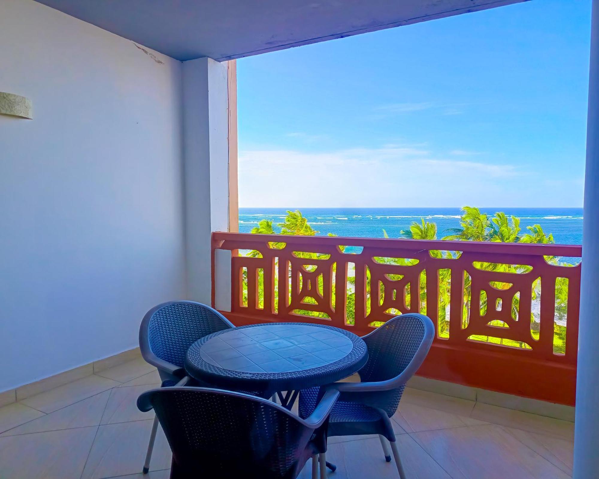 Ivory Beachfront Stays Mombasa Luaran gambar
