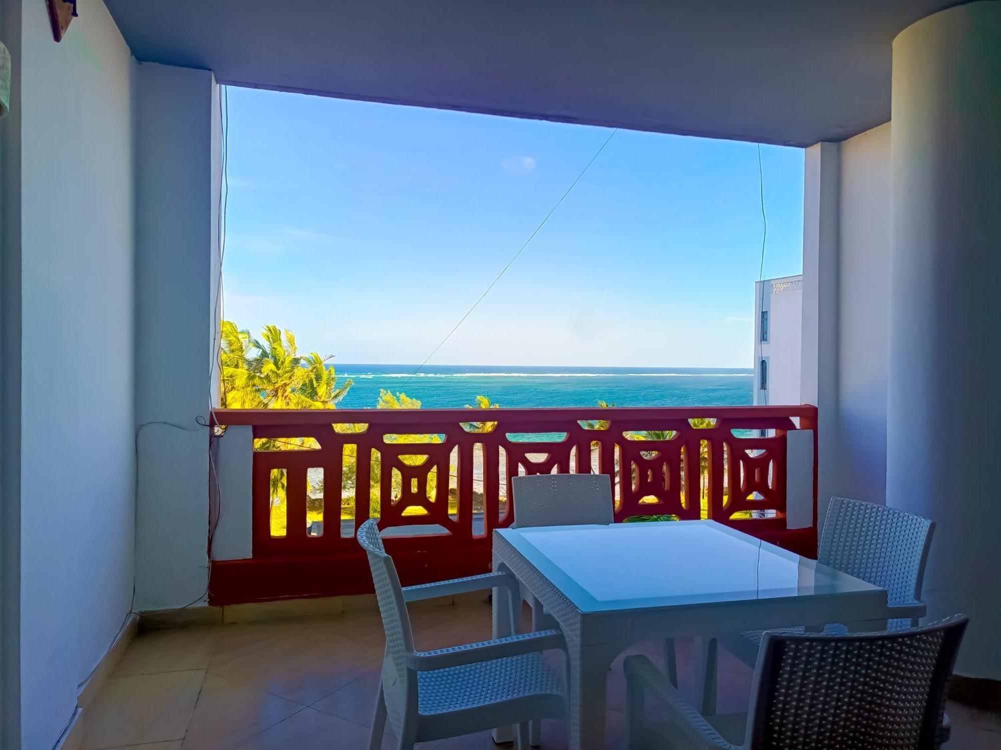 Ivory Beachfront Stays Mombasa Luaran gambar