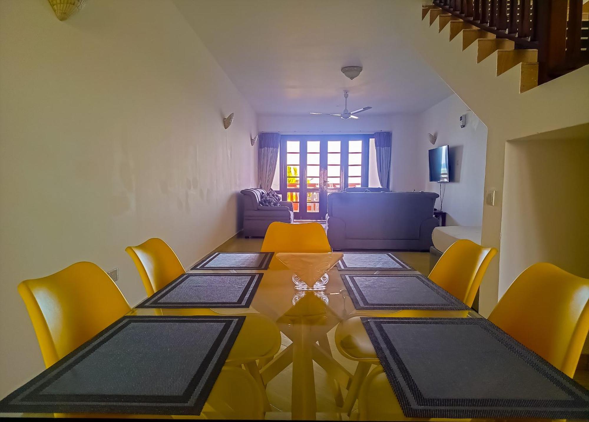 Ivory Beachfront Stays Mombasa Luaran gambar