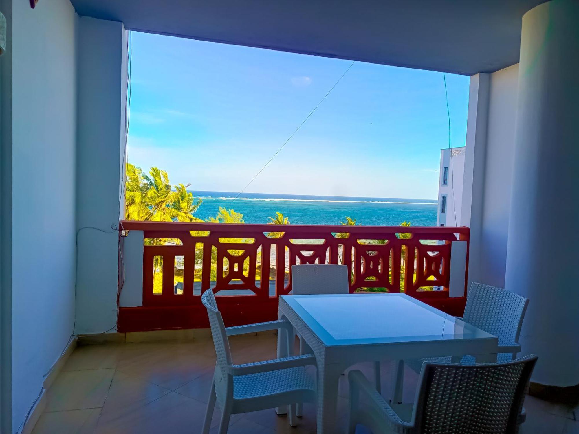 Ivory Beachfront Stays Mombasa Luaran gambar